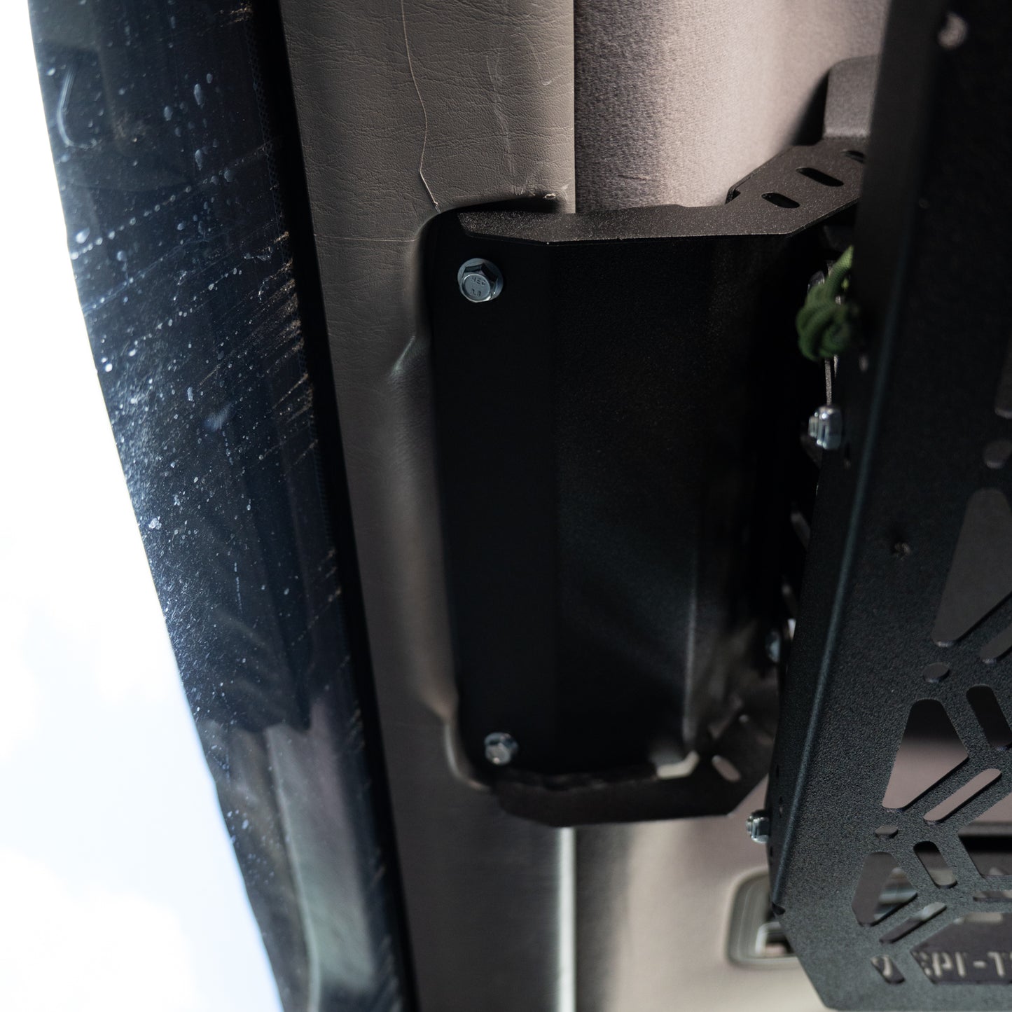 Drop Down Parcel Shelf to suit Toyota Land Cruiser 100 Series (Downward Facing Handles)